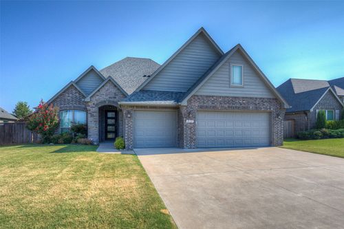 211 E 128th Pl S, Jenks, OK, 74037-4431 | Card Image