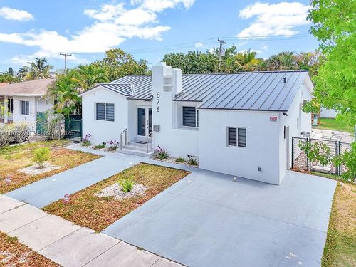 876 Ne 81st St, Miami, FL, 33138-4630 | Card Image