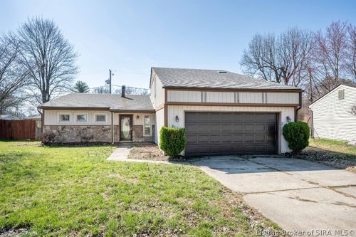 313 Mary Dr, New Albany, IN, 47150-9749 | Card Image