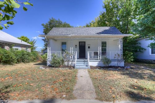 2017 S Pearl Avenue, Joplin, MO, 64804 | Card Image