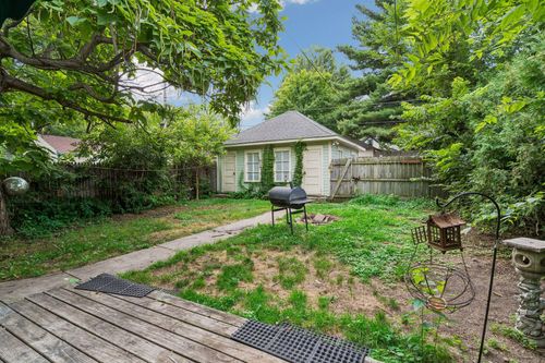 894 Beech St, Saint Paul, MN, 55106-4525 | Card Image