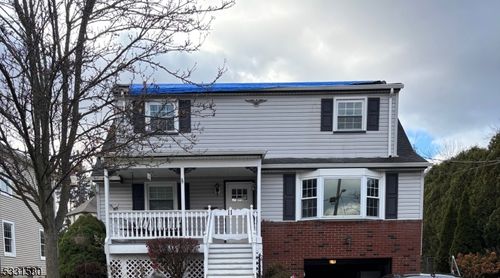 11 Garfield Ave, East Hanover, NJ, 07936-2944 | Card Image