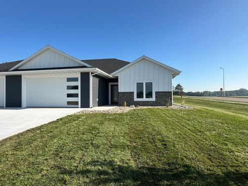 719 Tallgrass Cir, Luverne, MN, 56156 | Card Image