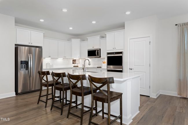 Kitchen | Image 8