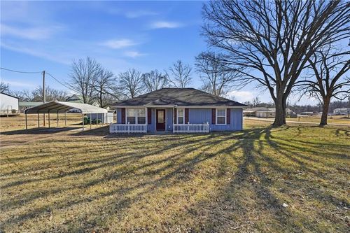 302 E St, Creighton, MO, 64739-9173 | Card Image