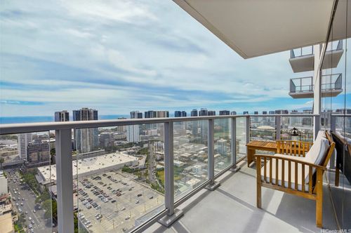 4101-1515 Liona St, Honolulu, HI, 96814-2442 | Card Image