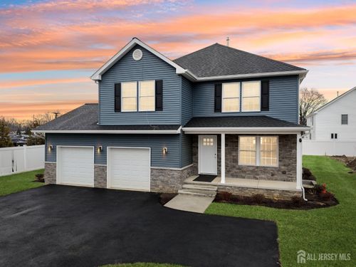 559 Holmdel Rd, Hazlet, NJ, 07730-1304 | Card Image