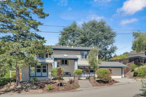 5582 Trailside Ct, Castro Valley, CA, 94552-2600 | Card Image