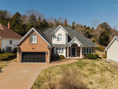 149 Cresthaven Dr, Halifax, NS, B3M2E4 | Card Image