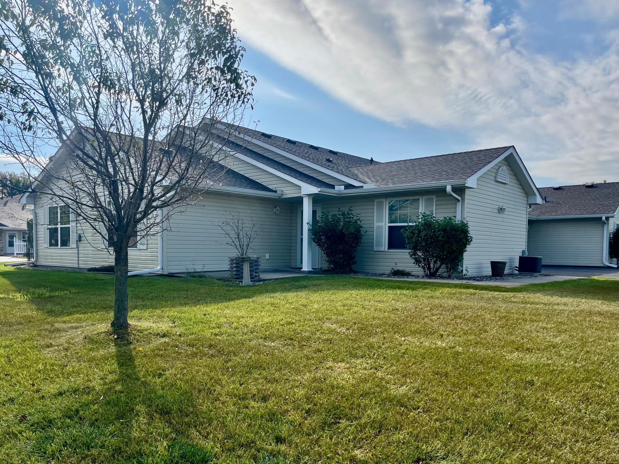 Sugar Loaf Dr, Mankato, MN 56001