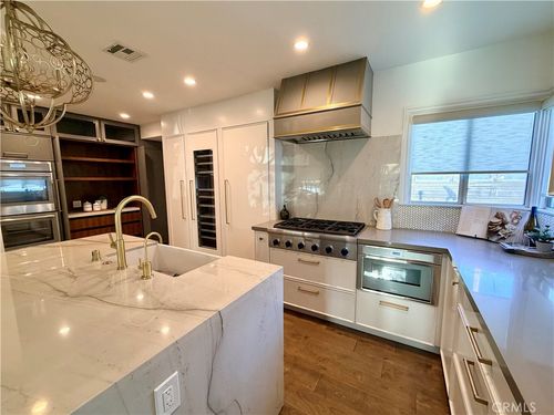 3934 N Marshall Way N, Long Beach, CA, 90807 | Card Image