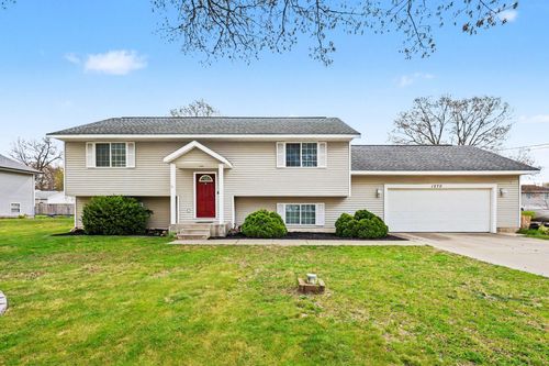 1270 Holiday Street, Muskegon, MI, 49442 | Card Image