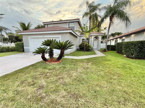 450 Sw 182nd Way, Pembroke Pines, FL, 33029-4317 | Card Image