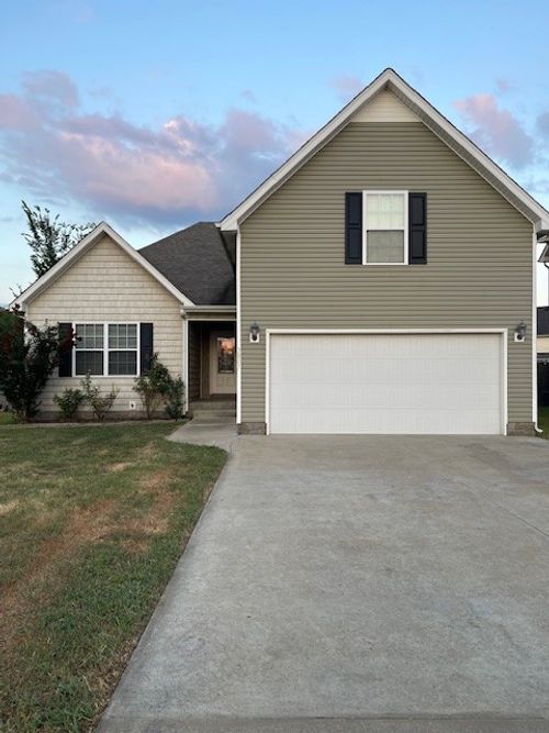 3807 Suiter Rd, Clarksville, TN, 37040-5620 | Card Image