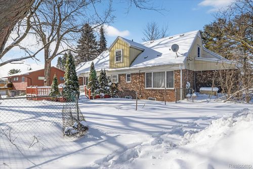 68730 Campground Road, Washington Township, MI, 48095 | Card Image