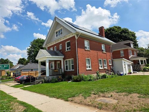 211 Mill St E, Municipality Of West Grey, ON, N0G1R0 | Card Image