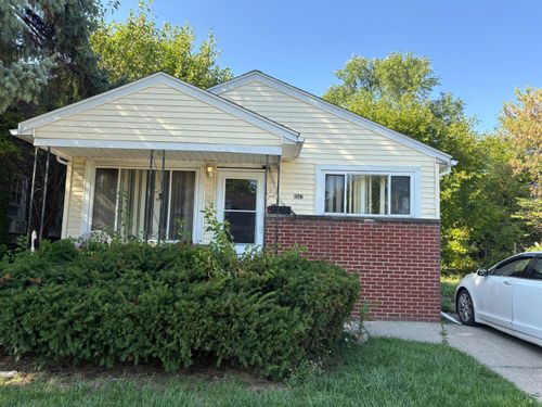 11147 Findlay St, Detroit, MI, 48205-4711 | Card Image