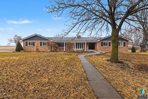 801 6th Ave Avenue, Pipestone, MN, 56164 | Card Image