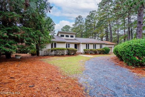 1 Prichard Ln, Pinehurst, NC, 28374-7017 | Card Image