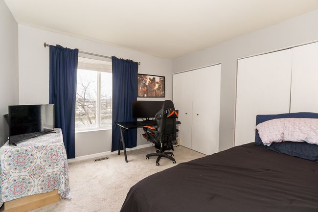 0 - 1176 Delta Dr, Townhouse with 2 bedrooms, 3 bathrooms and 2 parking in Elgin IL | Image 20