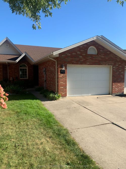 67 Foundry St, Leamington, ON, N8H1C5 | Card Image