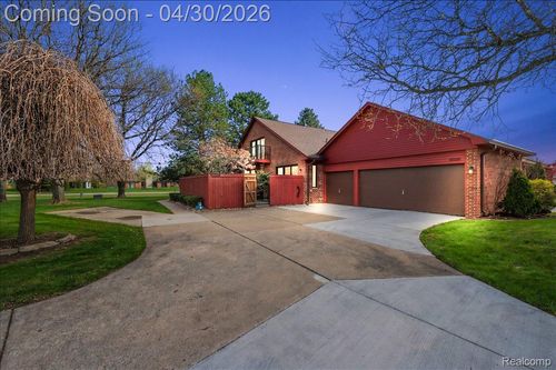 42228 Lochmoor St, Clinton Township, MI, 48038-1775 | Card Image