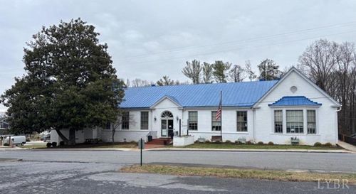 3024 Forest Hills Cir, Lynchburg, VA, 24501-2312 | Card Image