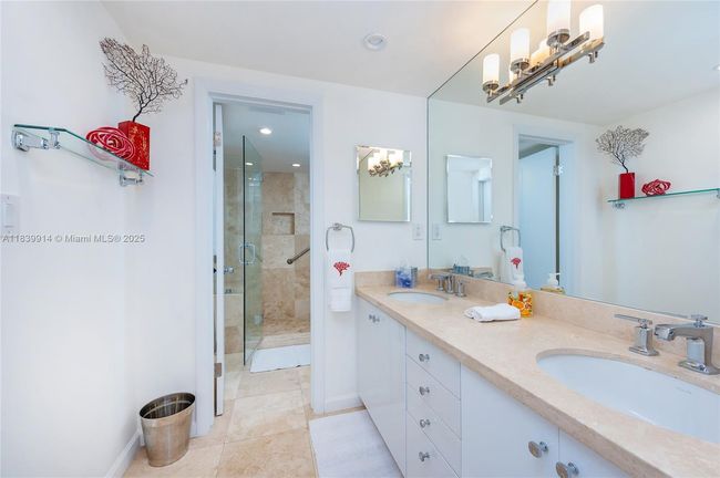 APT-8G - 609 Ocean Dr, Condo with 2 bedrooms, 2 bathrooms and null parking in Key Biscayne FL | Image 18