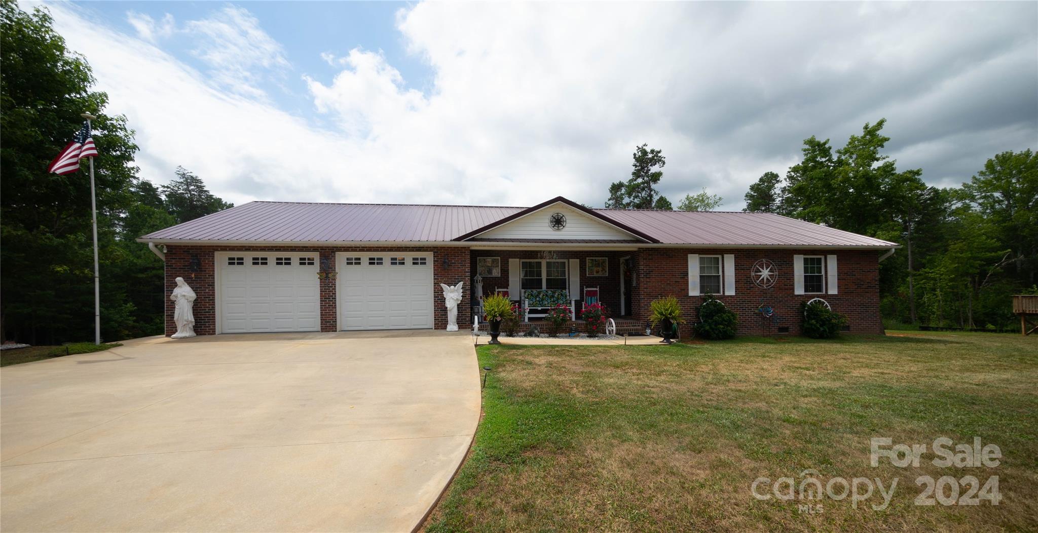 Top Flite Dr, Statesville, NC 28677