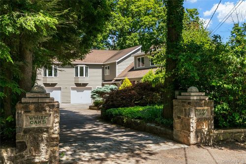 30 High Point Ln, Scarsdale, NY, 10583-3122 | Card Image