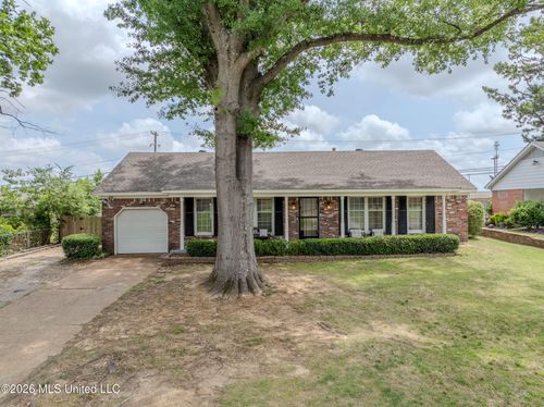 8874 Chesterfield Drive, Southaven, MS, 38671 | Card Image