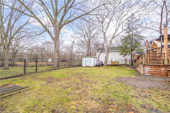 226 Charing Cross St, House other with 3 bedrooms, 1 bathrooms and 5 parking in Brantford ON | Image 30