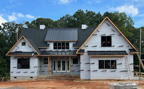 5-130 W Mcneely Ave, Mooresville, NC, 28115-2230 | Card Image