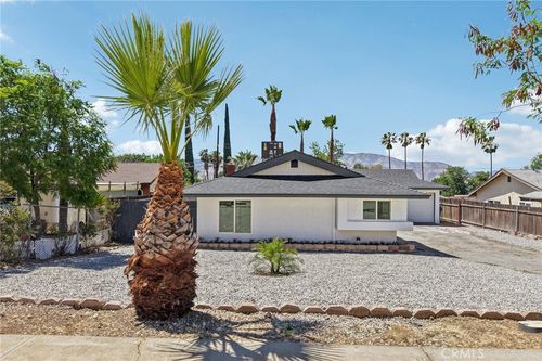 546 W Indian School Ln, Banning, CA, 92220 | Card Image