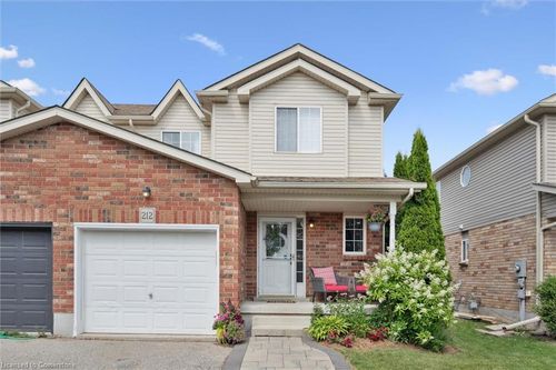 212 Brenneman Dr, Baden, ON, N3A4N2 | Card Image