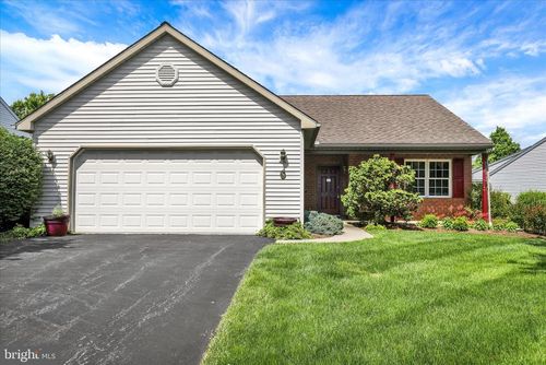 14 Springhouse Drive, MYERSTOWN, PA, 17067 | Card Image