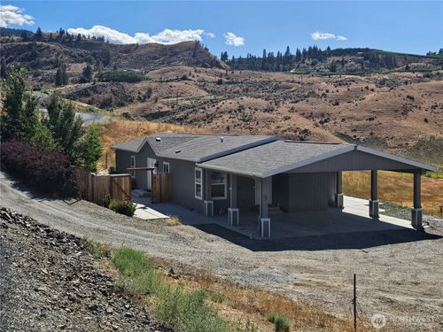 4925 Crown Ln, Malaga, WA, 98828-9818 | Card Image