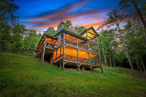 215 Twin Creeks, Blue Ridge, GA, 30513 | Card Image