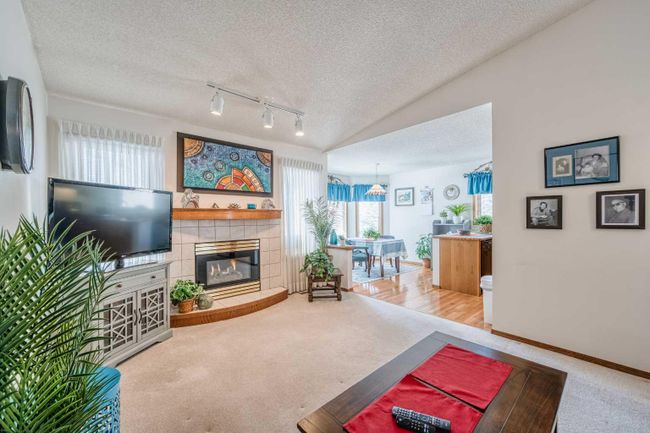 230 Hamptons Park Nw, Home with 2 bedrooms, 3 bathrooms and 2 parking in Calgary AB | Image 11