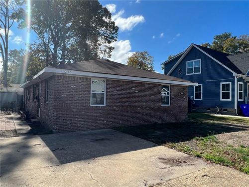 b-1045 E Chester St, Norfolk, VA, 23503-3840 | Card Image