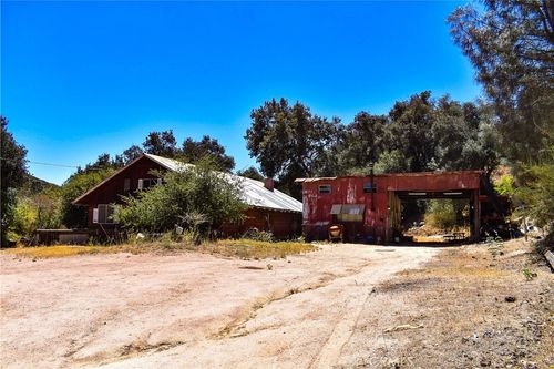 4169 Stagecoach Canyon Rd, Santa Margarita, CA, 93453-8626 | Card Image
