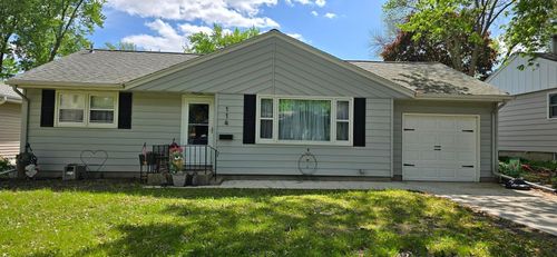 114 N 6th Ave, Albert Lea, MN, 56007-1627 | Card Image