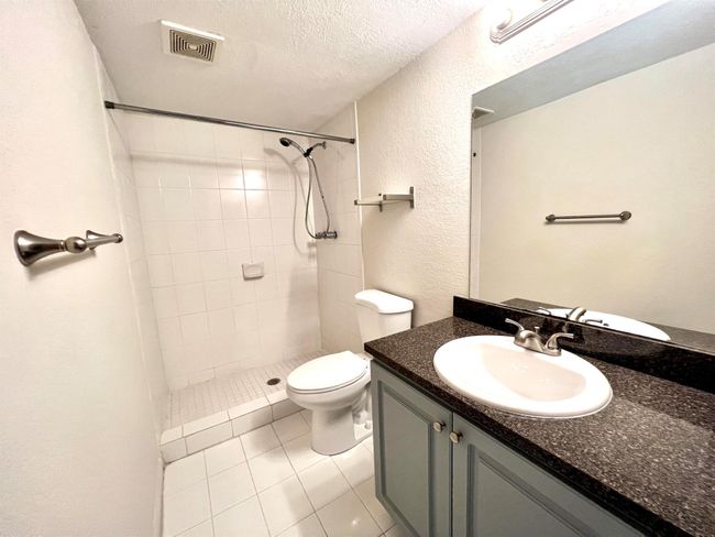 APT-302 - 120 Sparrow Dr, Condo with 2 bedrooms, 2 bathrooms and null parking in Royal Palm Beach FL | Image 10
