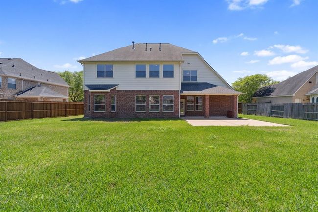 Situated on a 11, 661 sq ft lot, the possibilities are endless! | Image 33