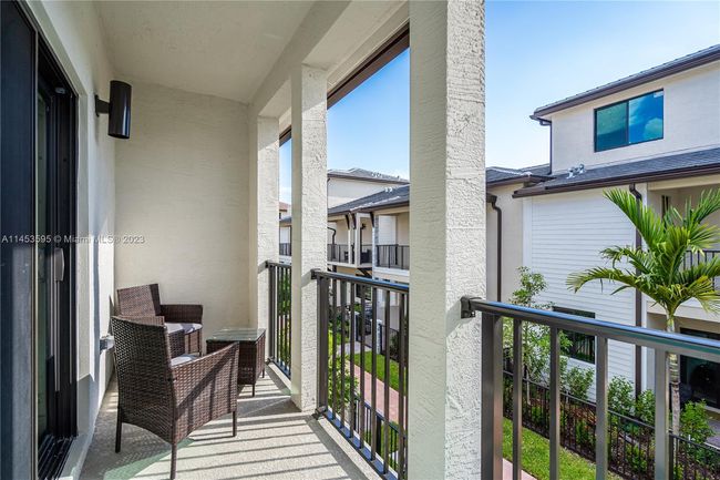 0 - 4587 Nw 83rd Pkwy, Townhouse with 3 bedrooms, 2 bathrooms and null parking in Doral FL | Image 23
