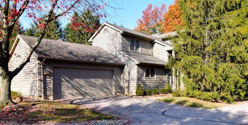 16 Chelsea Ct, Beachwood, OH, 44122-7531 | Card Image