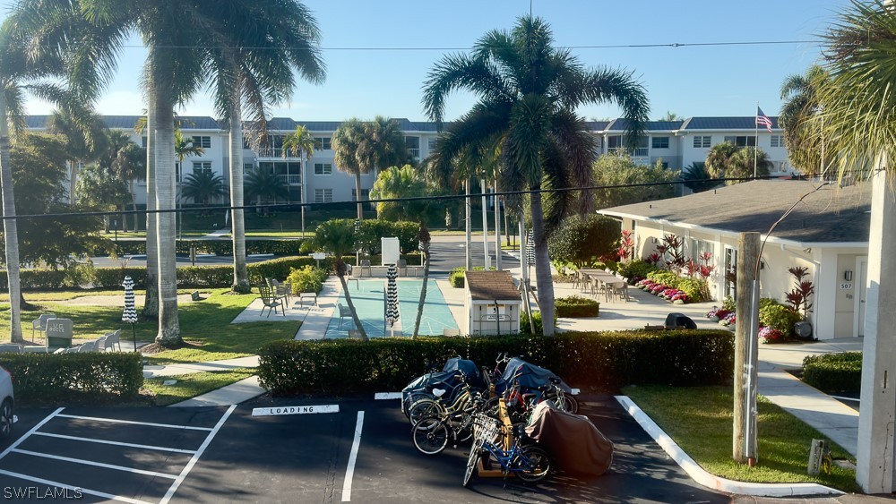 Residential in Naples