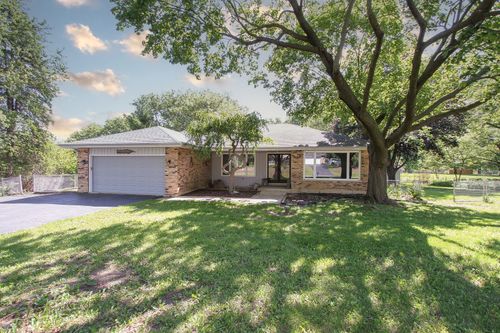 4N725 Klein Rd, West Chicago, IL, 60185-1368 | Card Image