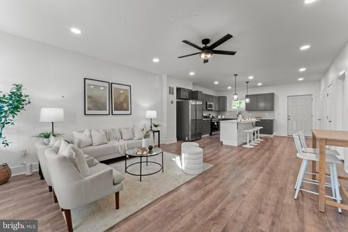 2644 Oswego Ave, BALTIMORE, MD, 21215-7037 | Card Image