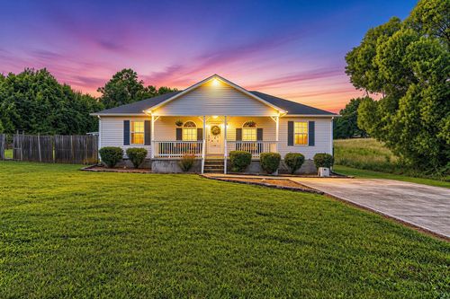 463 Hennessee Ave, Morrison, TN, 37357-5846 | Card Image